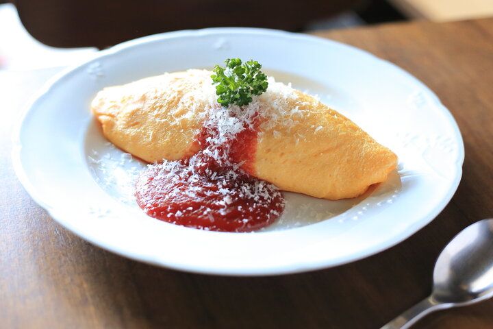 モーニングもランチもたまご尽くし。レトロな雰囲気の洋食カフェ／名古屋「きいろのスプーン」