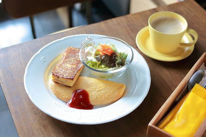 モーニングもランチもたまご尽くし。レトロな雰囲気の洋食カフェ／名古屋「きいろのスプーン」