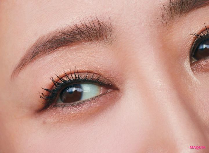 神崎 恵さんが今ハマる大人の韓流メイク。“色情報少なめ”がハンサムメイクを操るカギ！_8