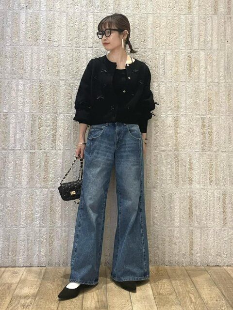 冬のワイドデニムパンツコーデ
