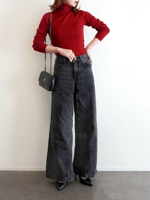 冬のワイドデニムパンツコーデ