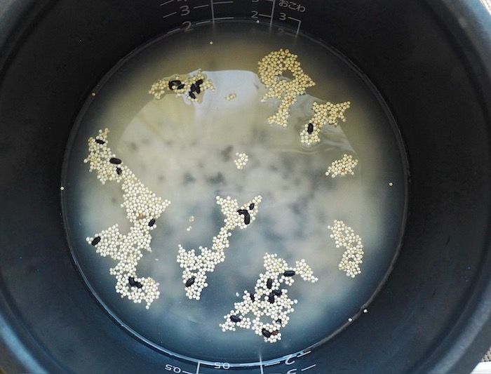 炊飯釜にセット