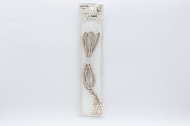 セリアのショルダーストラップ レザー風細幅 110cmのパッケージ