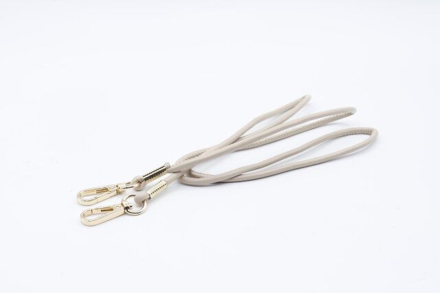 セリアのショルダーストラップ レザー風細幅 110cm