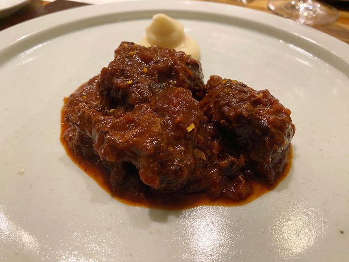 辻家定番、牛頬肉の柑橘煮込み