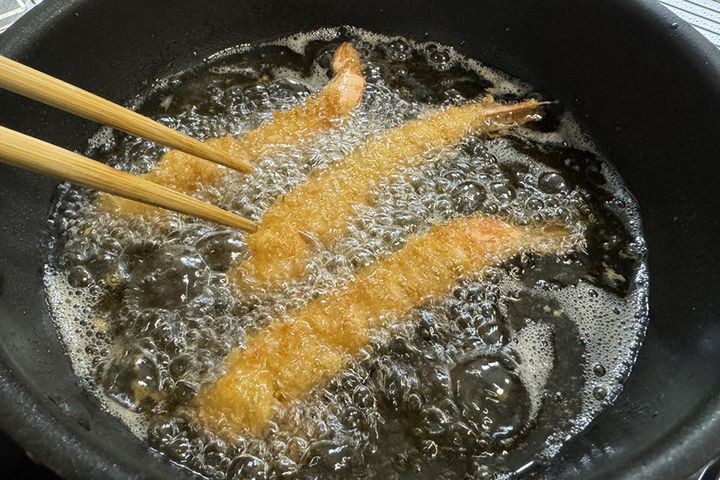 揚げ物をサクサクにできるわずか数秒の工夫とは？