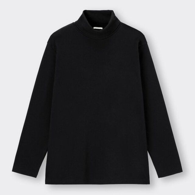 GUのソフトコットンタートルネックT