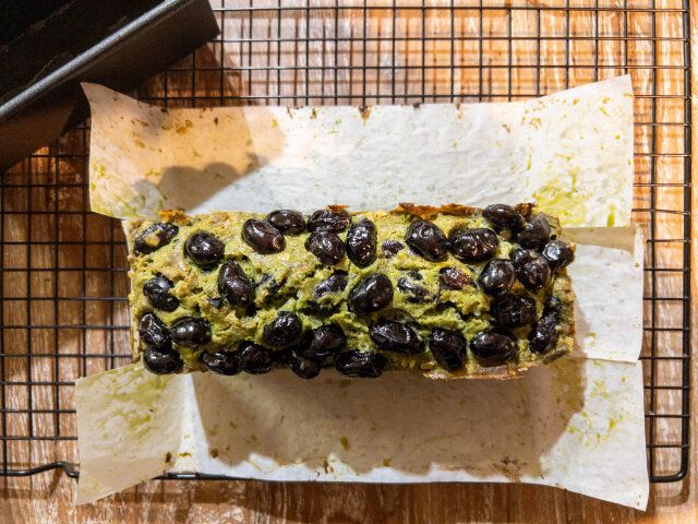黒豆パウンドケーキ レシピ 網の上で冷ます