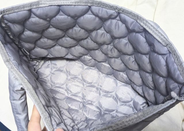 中を開いたところ