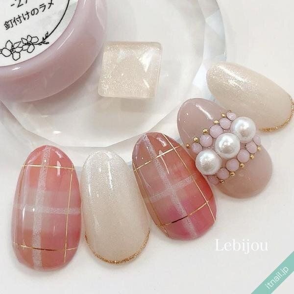 Le bijouが投稿したネイルデザイン [photoid:I0129232] via Itnail Design (726015)