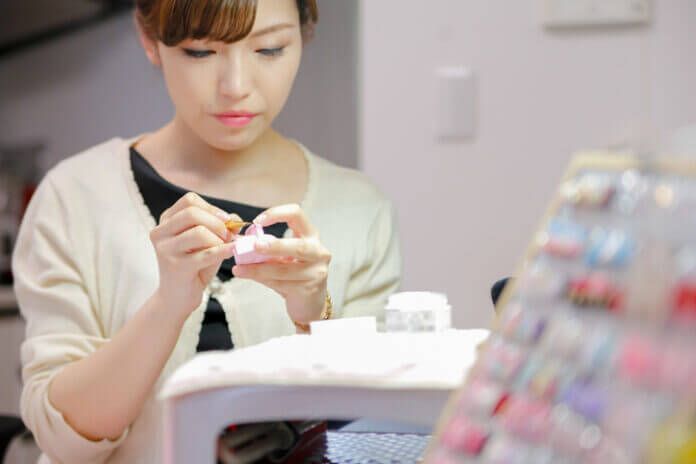 実際にいた「品のない女性」の特徴7つ