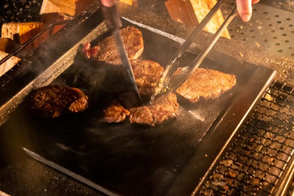 達人たちの冬キャンプを覗き見！焚き火で作る飲み会グルメ