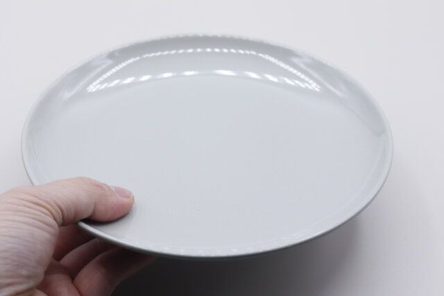 びっくりするほど軽いダイソーの食器