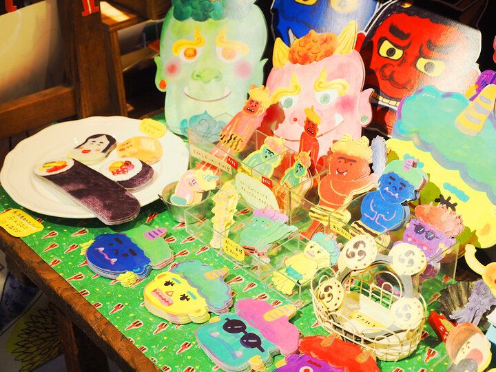 ゆるくて可愛い紙もの雑貨専門店「ペーパーメッセージ吉祥寺店」～選べる一輪挿しのカードにワクワク♪ ～