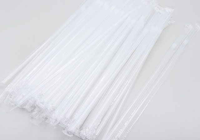 ペットボトルに使えるダイソーのストロー