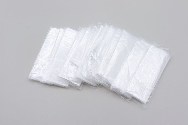 持ち運びに便利なダイソーの使い捨て手袋