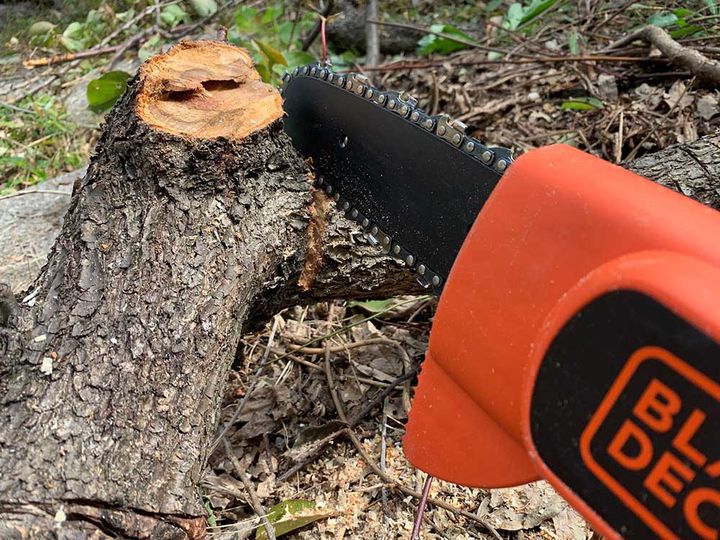 チェーンソーの使い方