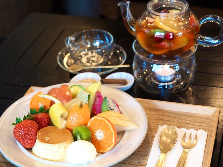 贅沢プリンアラモードが人気♪ 三鷹の老舗果実店が営む「Café Ichifuji」