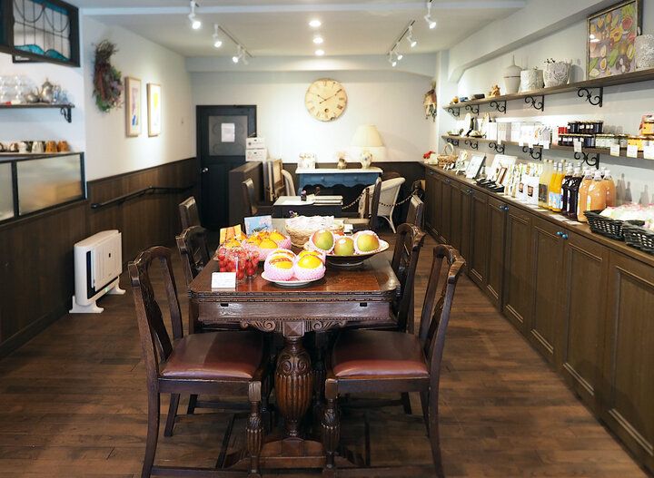 贅沢プリンアラモードが人気♪ 三鷹の老舗果実店が営む「Café Ichifuji」