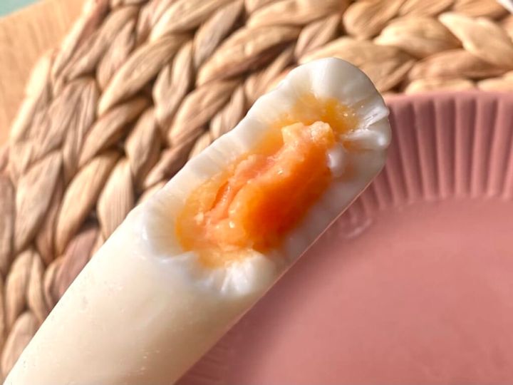 「フルーツ大福アイスバー 温州みかん」中身断面