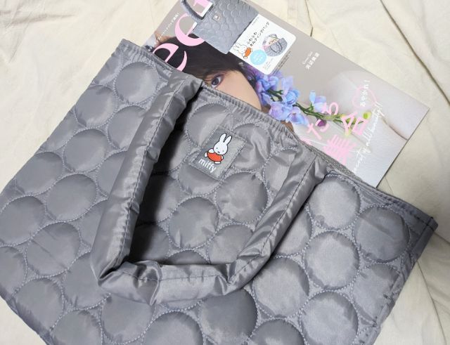 中に物を入れたところ