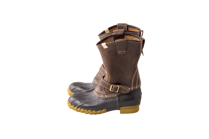 〈ビズビム〉のブーツ