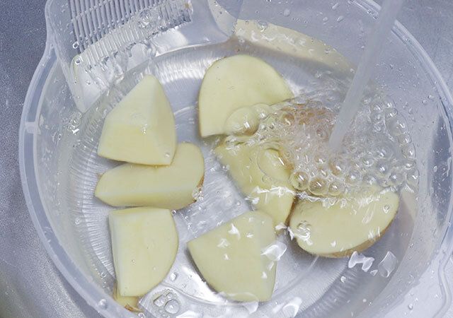 ダイソーのチョイ洗い専科 洗米ボール（小）の使用例