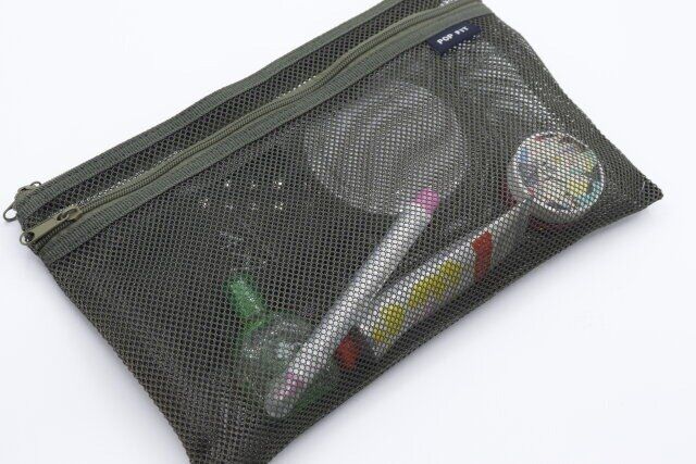 セリアのメッシュケース フラットタイプのMサイズ