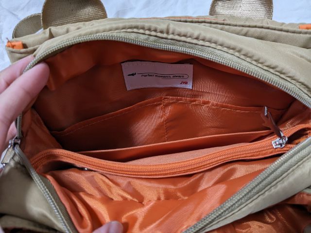 メイン収納を開けたところ