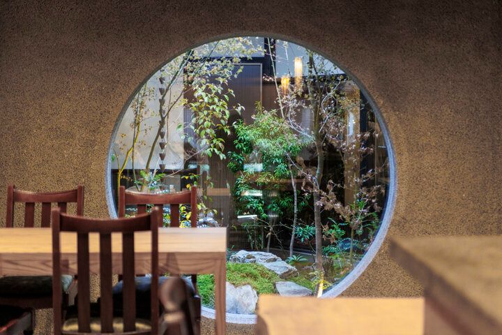 季節を映す可憐な和菓子にときめく、京町家の甘味処「温 京都御幸町」