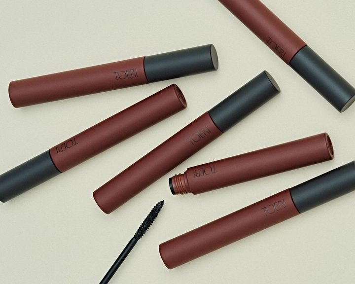 画像: TOERI スタイリングマスカラ 01 ¥2,750／TOERI（モデラート） 出典：toeri.jp