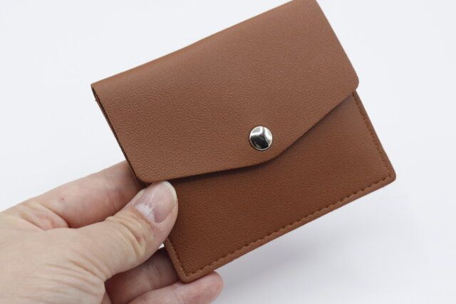 キャンドゥのカード入れ付きコインケース