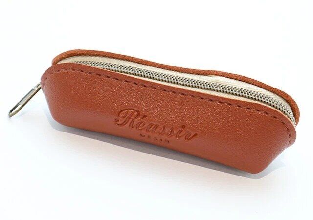 キャンドゥのカード入れ付きコインケース