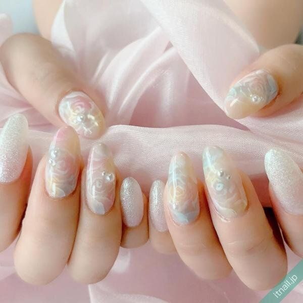 ネイルサロンResortが投稿したネイルデザイン [photoid:I0128594] via Itnail Design (726498)