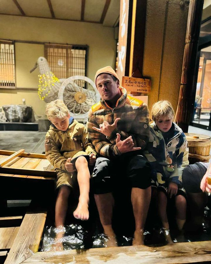 画像2: クリス・ヘムズワースが家族と来日