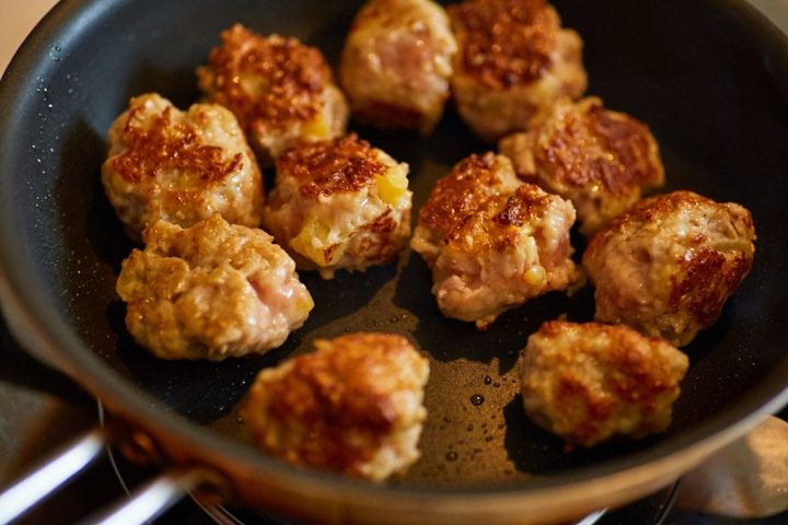 たくあん入り鶏つくね（レシピ・長谷川あかりさん）
