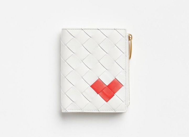 ボッテガ・ヴェネタ バレンタイン 財布