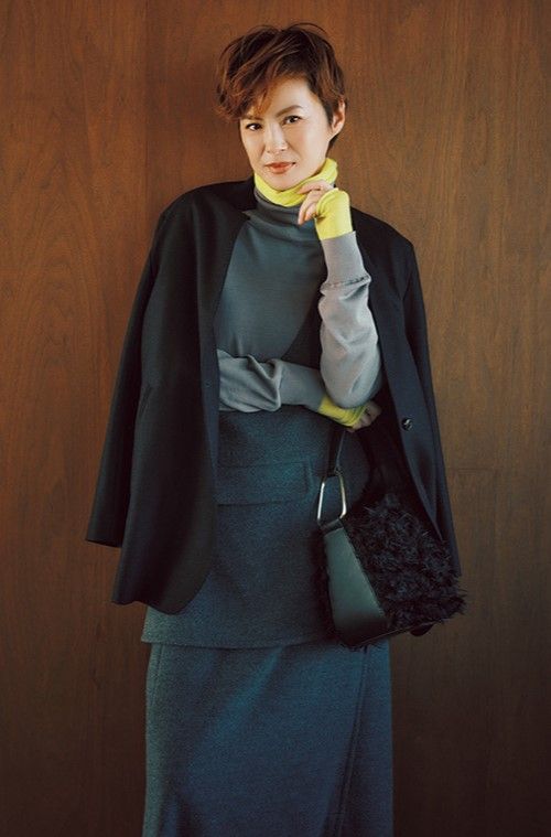 シアータートルニット 旬の着こなし 