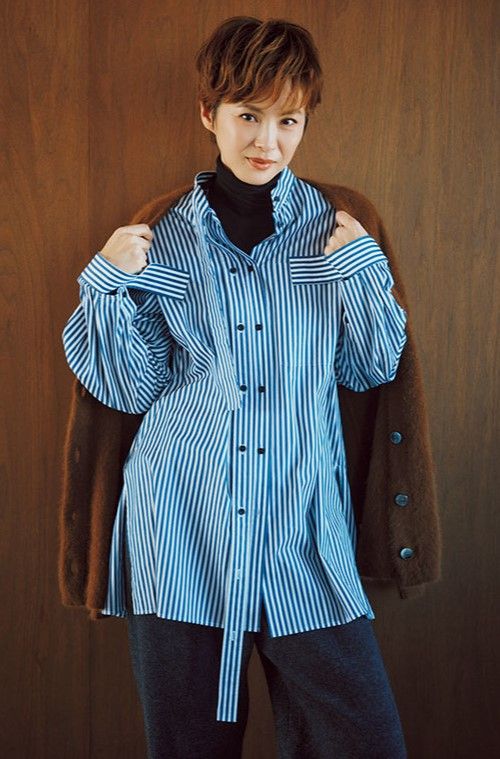 シアータートルニット 旬の着こなし 