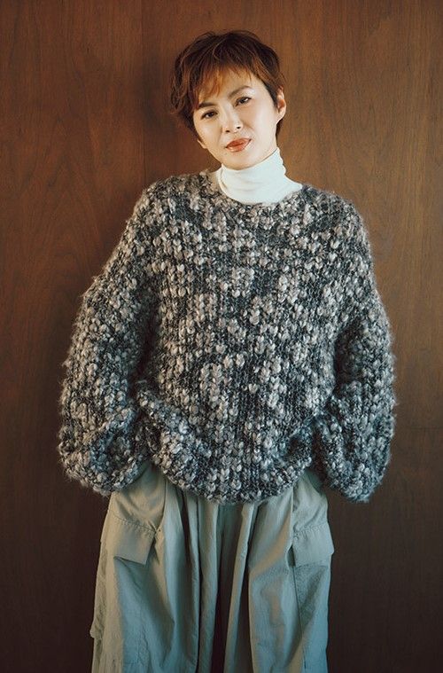 シアータートルニット 旬の着こなし 