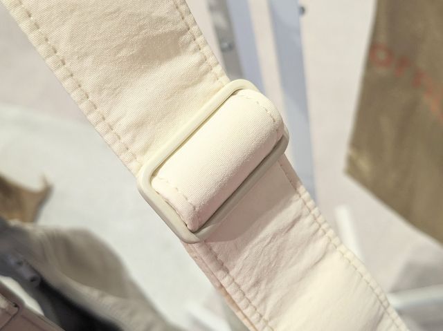 ソフトナイロンラウンドショルダーバッグのショルダーベルト部分