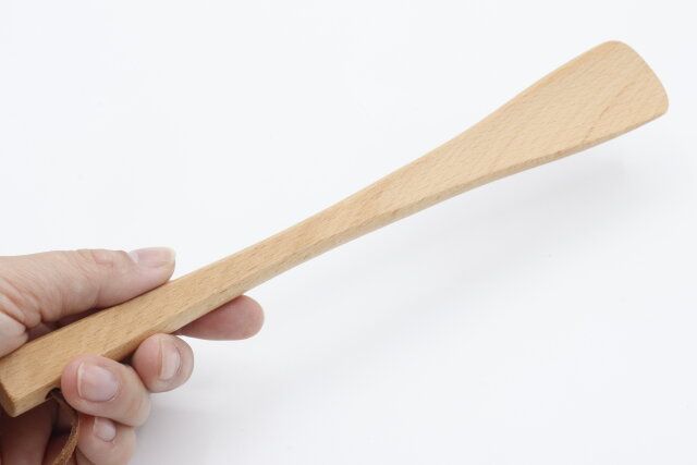 ダイソーのブナの木靴べら