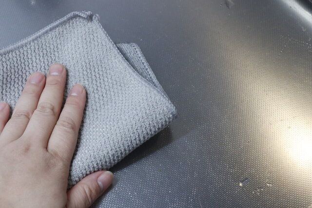 ブラシ状とソフトな面があるキッチンぞうきん