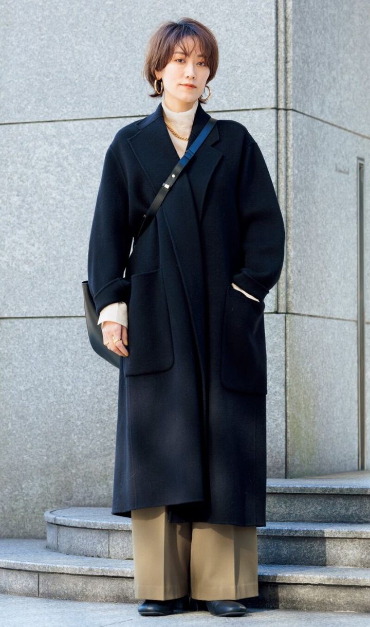 金子三記さんのアウター 40代スナップ