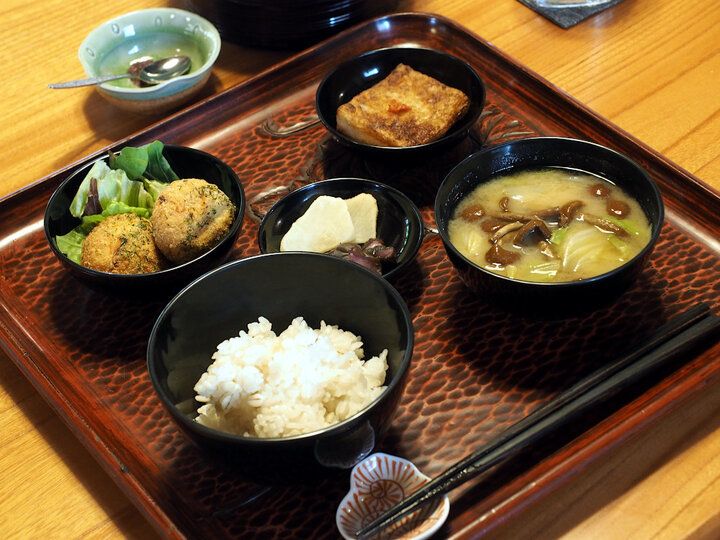 箱根・宮ノ下でお坊さんが作る精進料理の絶品朝ごはん♪「斎縁」でゆったり幸せなモーニングを