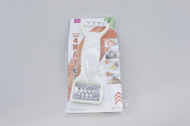 1つで4役4WAYピーラーの使い方の説明