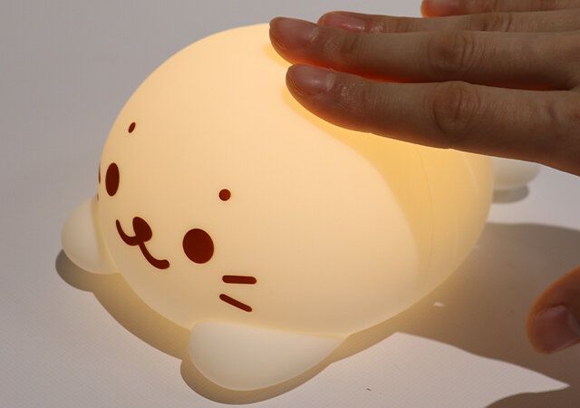 しろたん ほわほわお部屋ライトは振動を与えるとモードが切り替わる