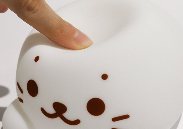 しろたん ほわほわお部屋ライトはぷにぷにのシリコン素材
