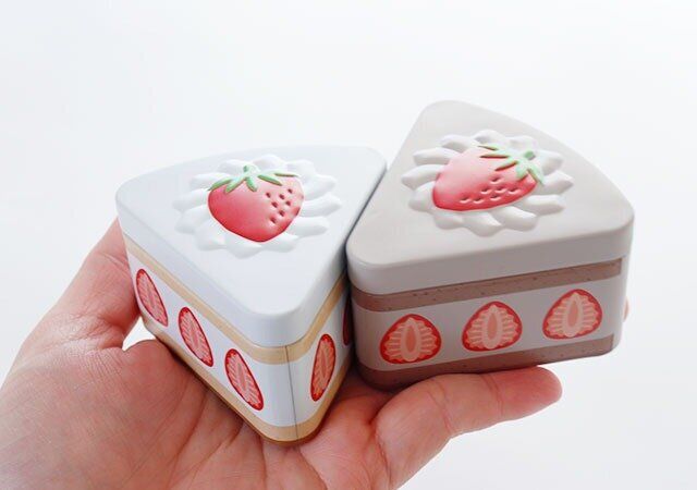 2色あったセリアのショートケーキ缶