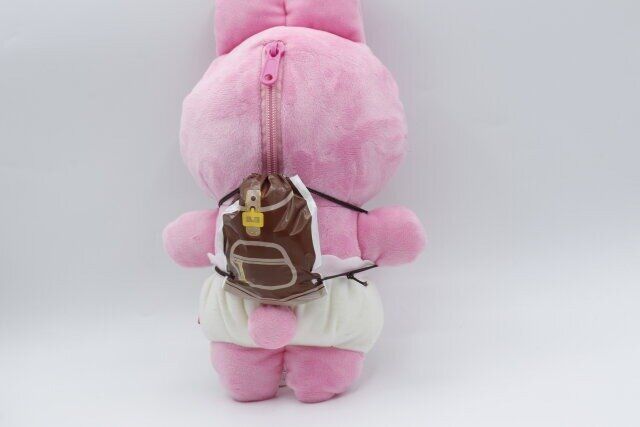 ぬいぐるみに背負わせられる100均リュック型アイテム